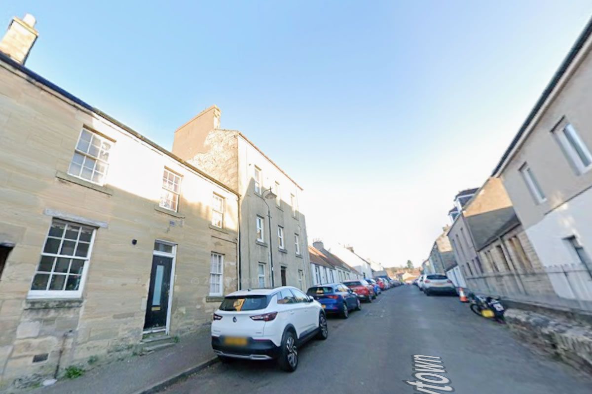 11 Newton, Full Block of 6 Flats, Cupar, KY15 4DD