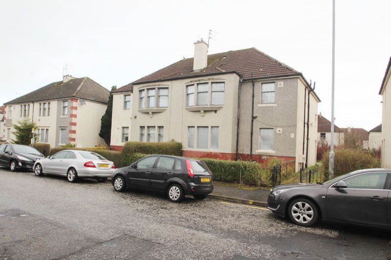 Tannahill Terrace, Paisley Upper 2 Bedroom Cottage Flat close to Paisley town centre