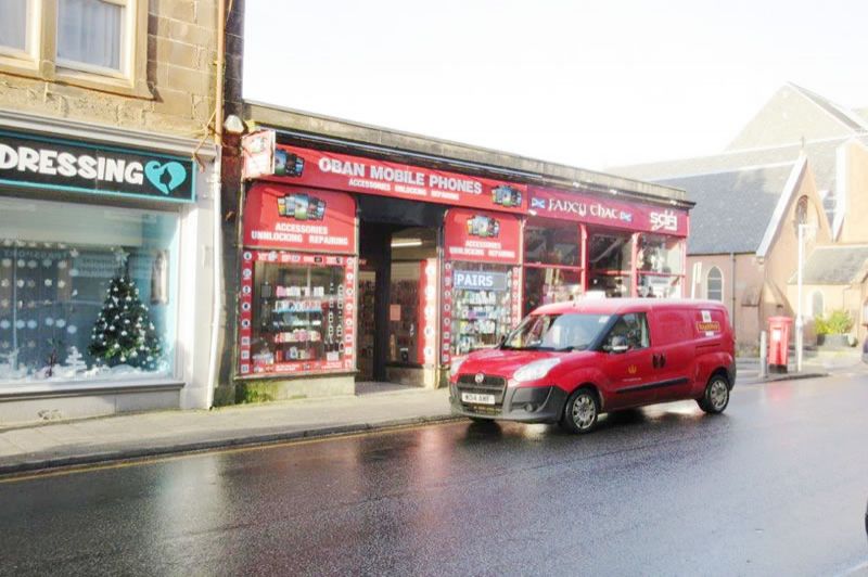 Street, Oban **INVESTMENT PROPERTY** Large Retails unit set in