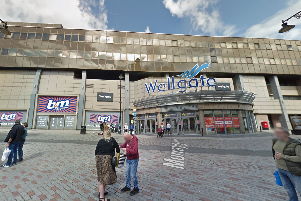 Panmure Street, Dundee City Centre Former Boots Opticians in PRIME