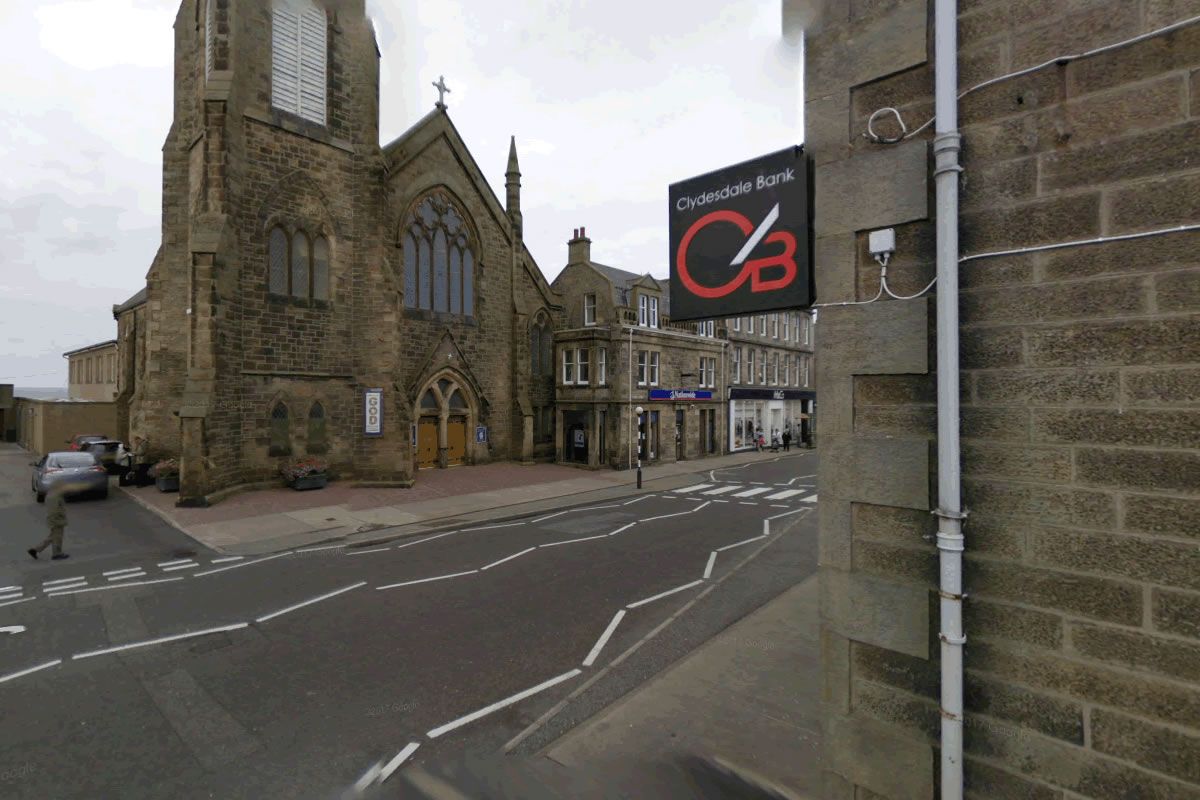 East Church Street, Buckie Highly prominent TOWN CENTRE retail unit