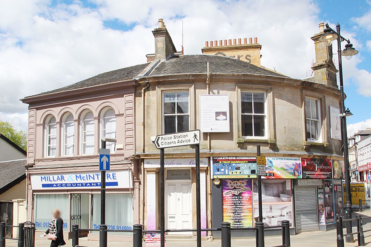 South Bridge Street, Airdrie Excellent Opportunity to purchase large