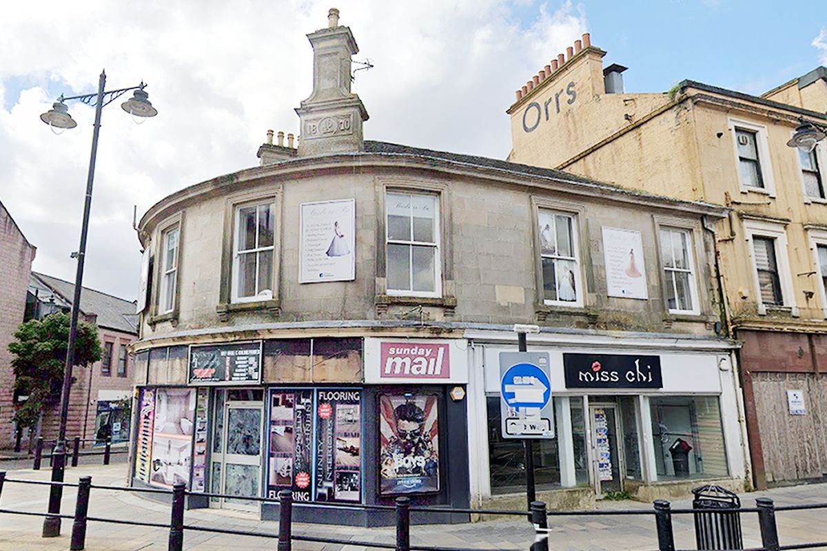 South Bridge Street, Airdrie Excellent Opportunity to purchase large