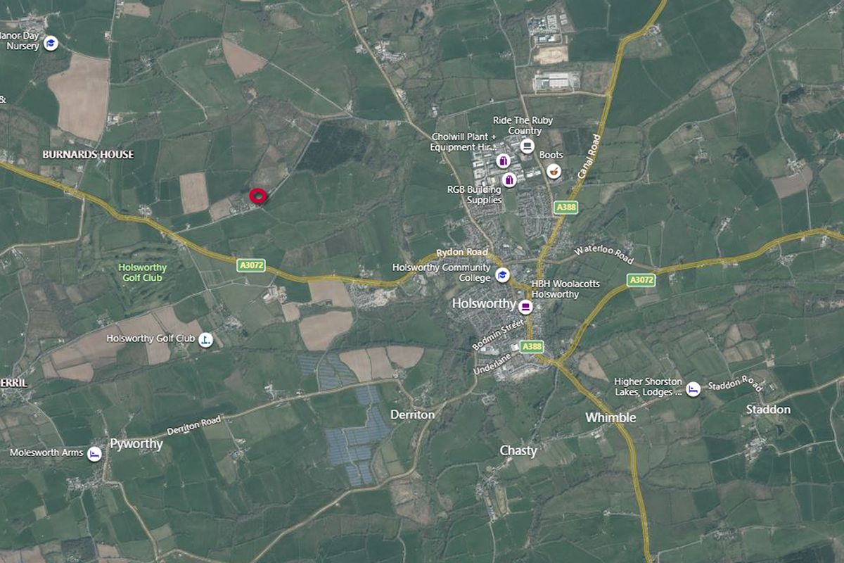 Land at Rydon Lane, Holsworthy, Devon Large (585sq m), flat and