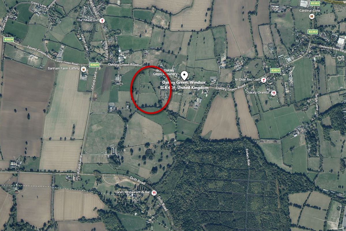 Land at Oakley Green Road, Windsor SUPER INVESTMENT OPPORTUNITY. Large, 200sqm plot of land