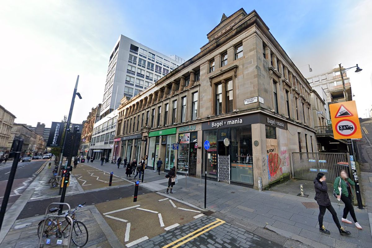 Sauchiehall Street, Flat 11, Glasgow City Centre **PRIME CITY CENTRE