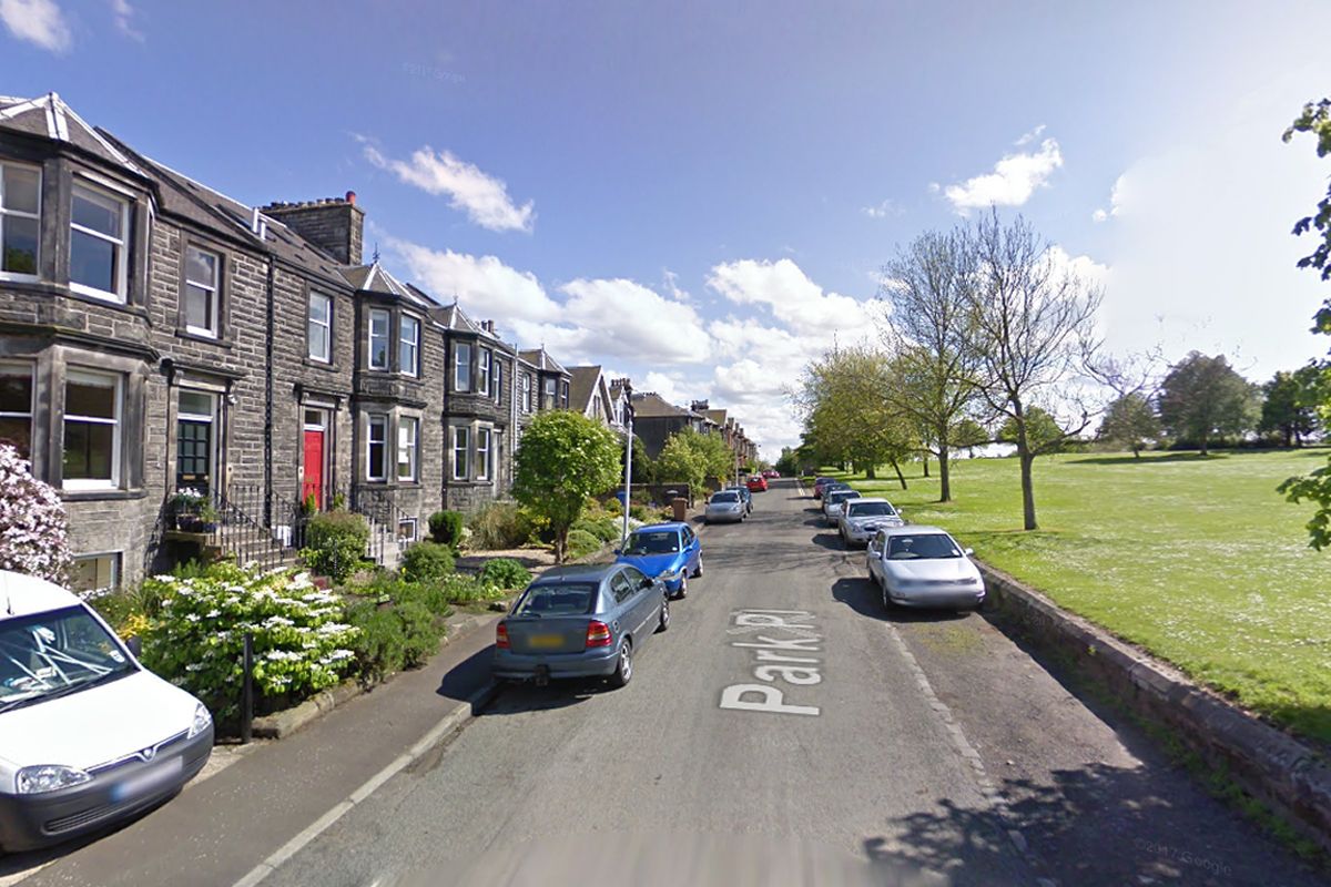 Land at Park Place, Dunfermline Large area of land measuring